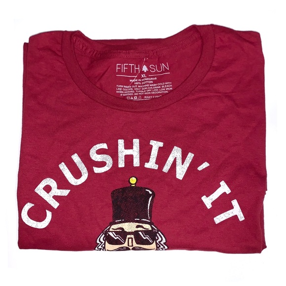 Cruisin’ It Men’s Ugly Christmas T-shirt - Picture 3 of 6